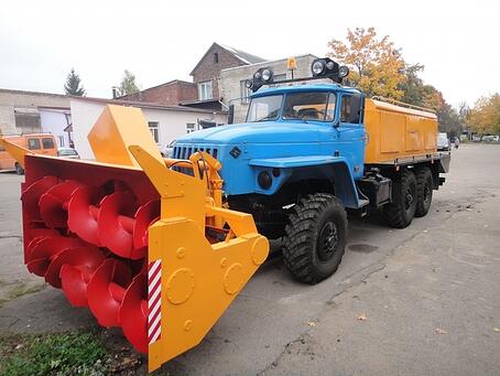 Снегоочиститель шнекороторный АМКОДОР 9531-03 на автошасси Урал-4320