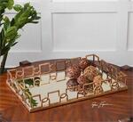Nicoline, Tray