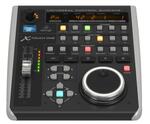 Behringer X-Touch One миниатюрный USB- контроллер