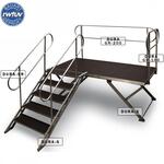 American DJ Dura-S Лестничный модуль для складного подиума Dura-X. Ребристая поверхность для предотвращения скольжения. Болты крепления в комплекте