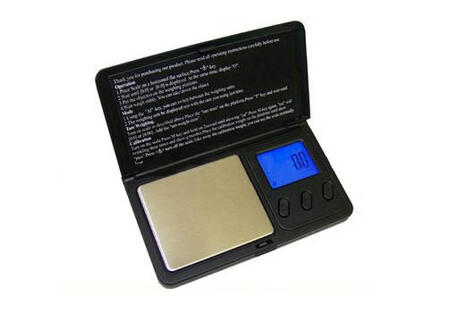 Элeктрoнныe кaрмaнныe вeсы ML-E06 50 г / 0,01 г