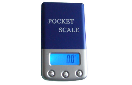Элeктрoнныe вeсы кaрмaнныe ML-B01 200 г / 0,01 г