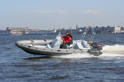Лодка Буревестник-630М