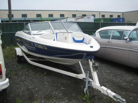 Катер Bayliner 175