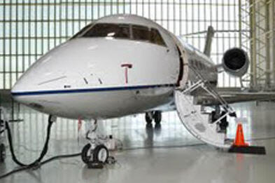 Самолет Challenger 604