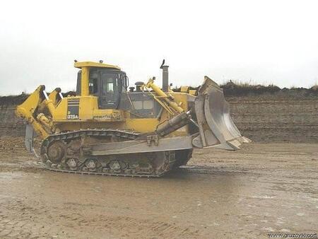Гусеничный бульдозер Komatsu D355A