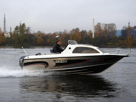 Катер Grizzly 520R