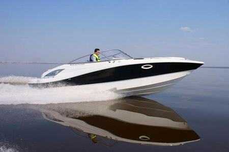 Катер Velvette 25 Euphoria Cuddy Cabin