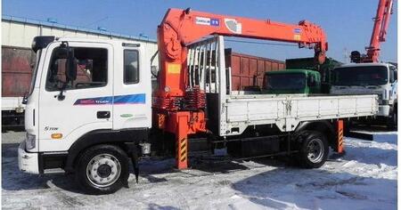 Грузовик Hyundai Gold с КМУ