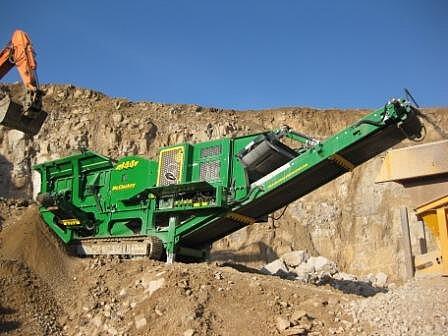Мобильная щековая дробилка J-44 McCloskey на гусеничном ходу