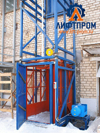 Качество грузового подъемника – уверенная работа компании!