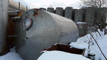 Продаются Емкости нержавеющие, объем 20 куб.м.