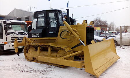 Гусеничный бульдозер D65ЕХ-15-K с рыхлителем (с кондиционером)