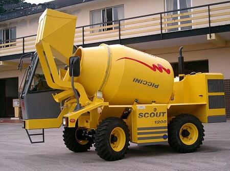 Автобетоносмеситель с самозагрузкой piccini scout 2500