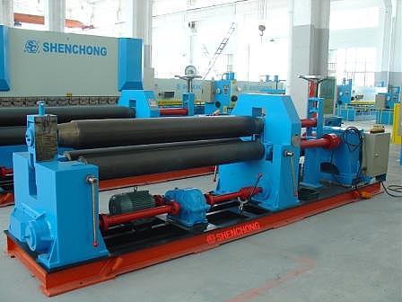 Продам SW11X-B-12X2000 трехвалковые вальцы из Китая