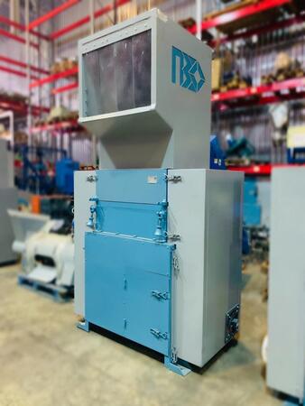 Дробилка ПЭТ бутылок PZO-400 DKG