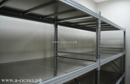 Среднегрузовые стеллажи 200x150x60/4
