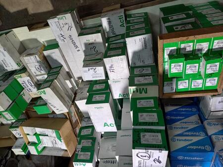 Распродаем Schneider electric