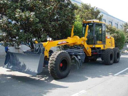 Автогрейдер Xcmg GR180 без рыхлителя