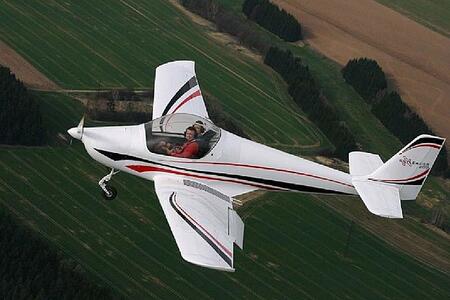 Легкий самолет SKYLEADER  SL 150-500