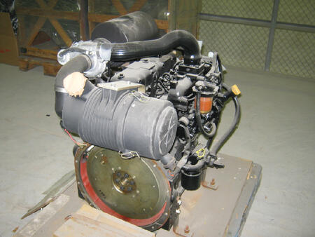 Дизельный двигатель Yanmar 4TNE84TL-BS