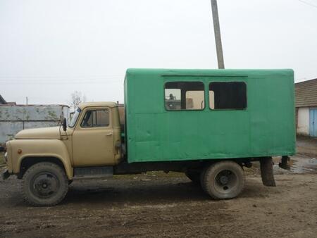 Автомобиль ГАЗ-52 будка