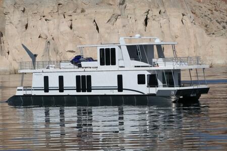 Destination Yachts  37' to 53' yachts  Destination Q4516