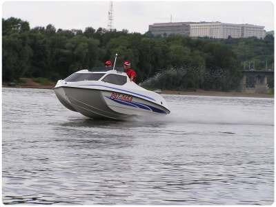 Многоцелевые гидрореактивные катера «RiverJet»