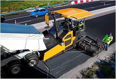 Качественная укладка и высокая топливная эффективность нового асфальтоукладчика P6820CABG от Volvo