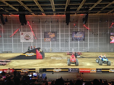 Уникальные британские шоу состоялись в России при поддержке JCB