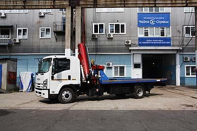 Эвакуатор со сдвижной платформой и КМУ Amco Veba 816T 2s на базе ISUZU FORWARD 12.0 (FSR 90)