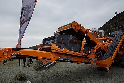 Мобильное дробильно-сортировочное оборудование Delta Rockster на выставке SteinExpo в Германии.