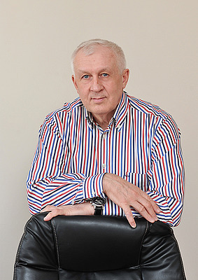 Технический директор ОАО «АПЗ» Виктор Сивов: «Жизнь хороша на каждом витке…»