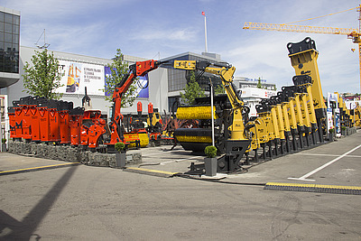 Компания Традиция-К на выставке «Строительная техника и технологии 2015».