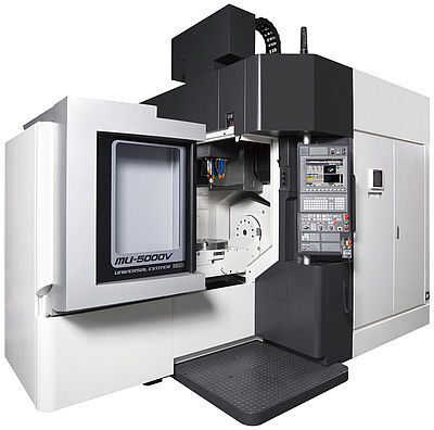 5-осевой вертикальный обрабатывающий центр Okuma MU-5000V на стенде компании Пумори-северо-запад на выставке Петербургская техническая ярмарка