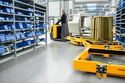 Jungheinrich представляет новый энергоэффективный электрический тягач EZS 350 