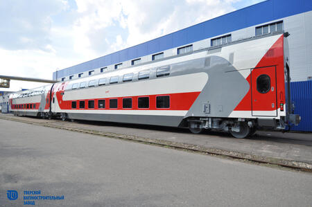 Тверской вагоностроительный завод готовит для Керченского моста вагоны и тепловозы