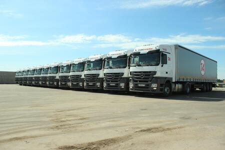 20 грузовиков Mercedes-Benz Actros пополнили парк ГК «Трансальянс»