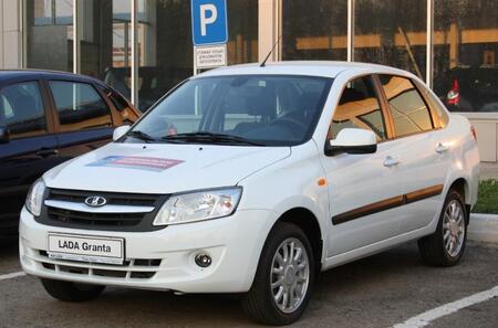 «АвтоВАЗ» сертифицировал две новые версии LADA Granta