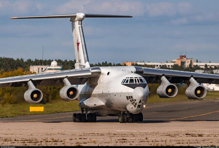 Первый модернизированный самолет-заправщик Ил-78М2