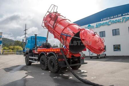 В России освоено производство новой вакуумной машины на базе шасси Урал 5557-80Е5