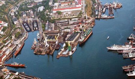 Севастопольский морской завод сможет выполнять заказы Минобороны Севастопольский морской завод сможет выполнять заказы Минобороны