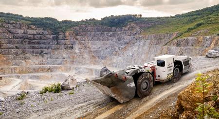 Компания GHH Group объявила о старте продаж в России новой погрузо-доставочной машины LF-7