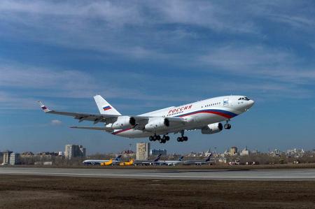 Очередной серийный Ил-96-300 совершил первый полет
