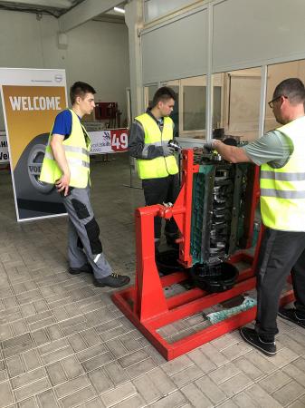 Volvo CE провела международный семинар для преподавателей и студентов учебных заведений