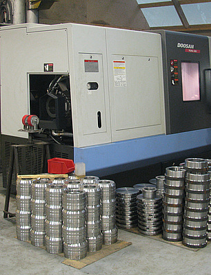 Станочный парк нашего предприятия пополнился новым станком - PUMA 480 фирмы Doosan ! Станочный парк нашего предприятия пополнился новым станком - PUMA 480 фирмы Doosan !