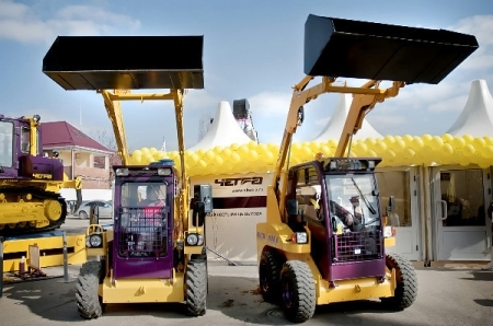 50 трубоукладчиков ЧЕТРА пройдут сервисное обслуживание в Казахстане