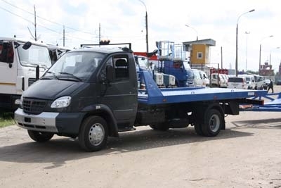 Автовоз на базе ГАЗ-33106 «Валдай» с двухосным прицепом