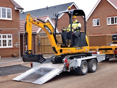 Компактное оборудование JCB для аренды