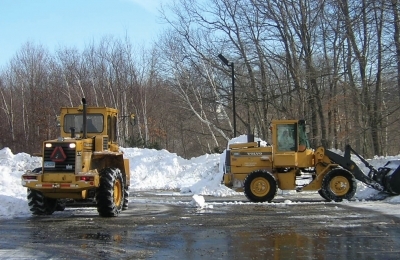 Техника Volvo борется со снегом в Коннектикуте